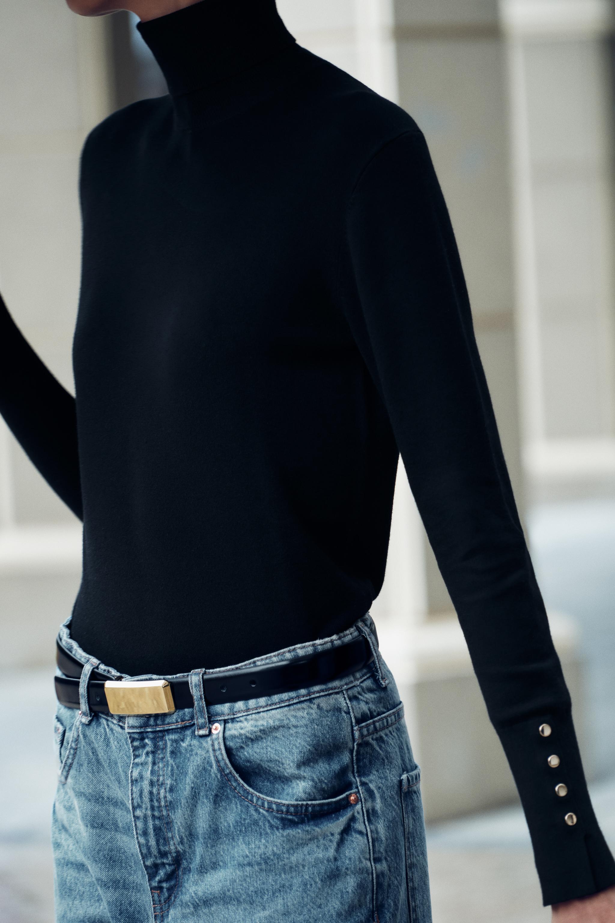 Basic Buttoned Knit Sweater