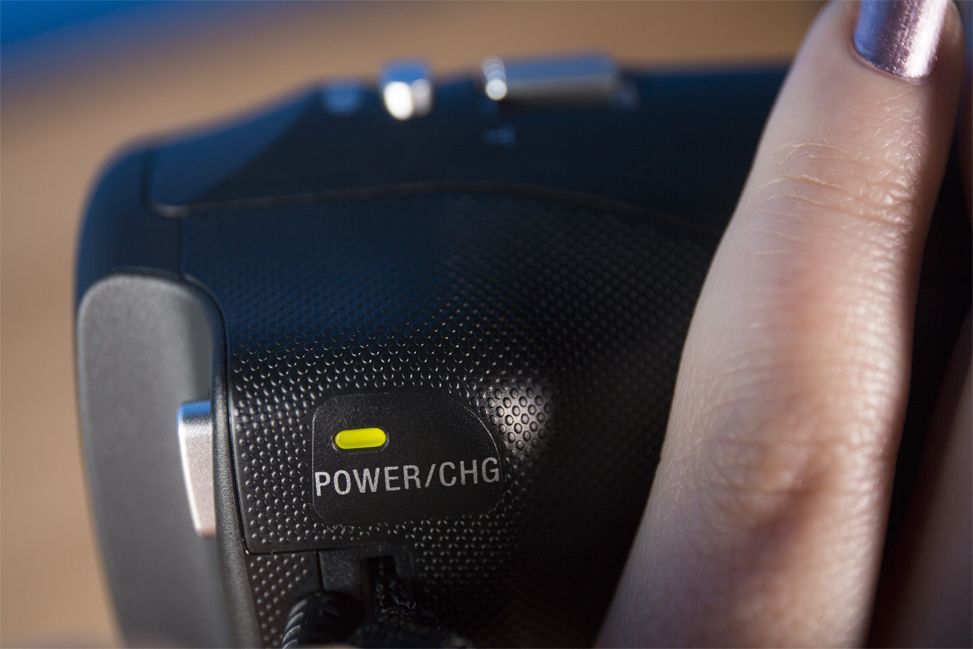 Like all of the camcorders we tested, a light illuminates on the Sony Handycam HDR-CX405 so you know if it’s charging.