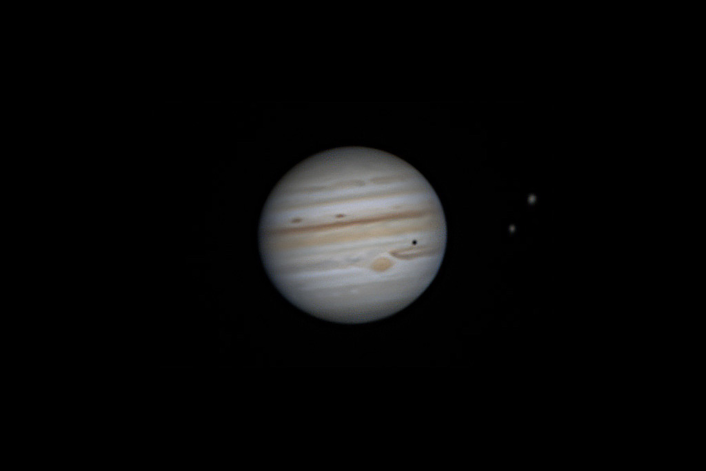 Saturn through the Sky-Watcher SkyMax-180 PRO